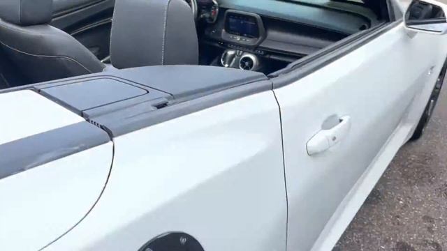 2020 Chevrolet Camaro SS Convertible 6.2l V-8 White смотреть онлайн