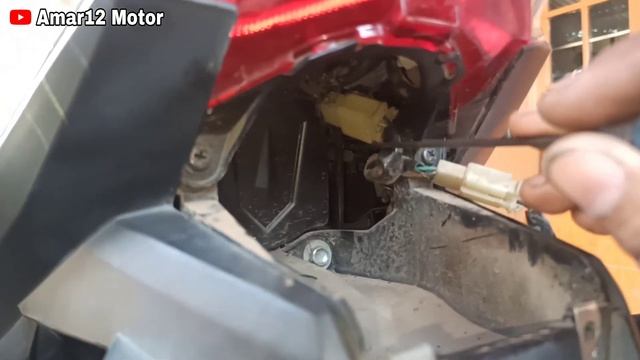 Cara membuka jok vario 125/150 led hanya pake obeng minus tanpa kunci kontak jamin bisa смотреть онлайн