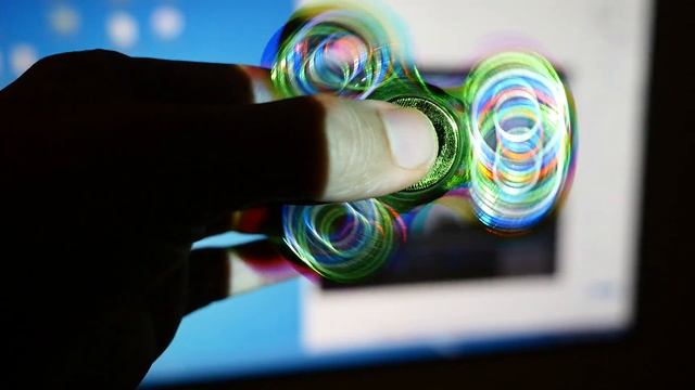 How to check projector or monitor for PWM with spinner смотреть онлайн