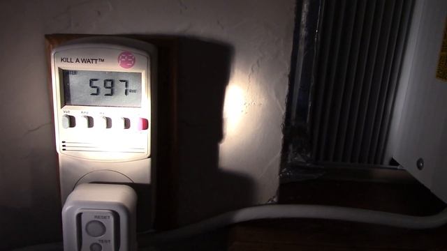 Solar panel powered window air conditioner! How to reduce your summer electric bill and stay cool! смотреть онлайн