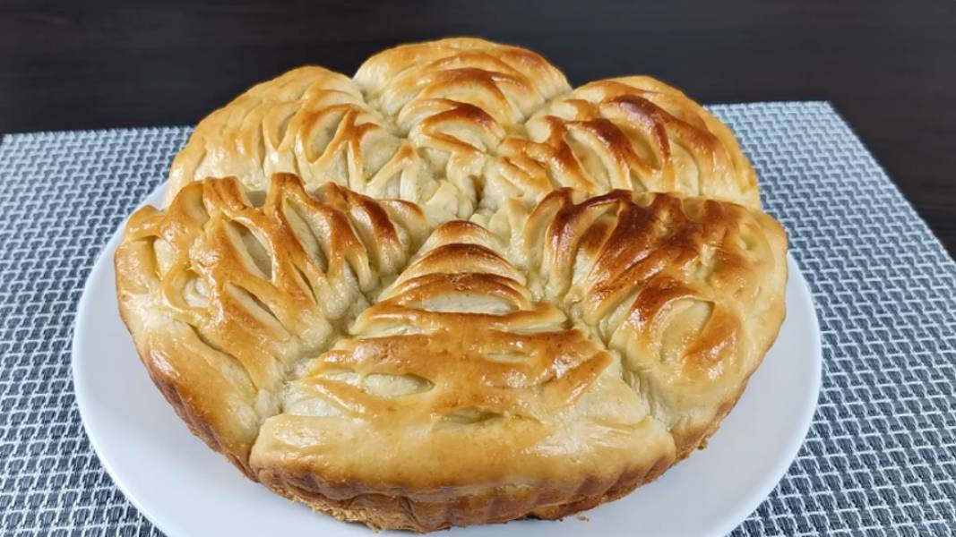 Лучший яблочный пирог. Всегда удачное тесто. Мягкий, воздушный как пушинка. смотреть онлайн