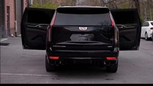 SUV Cadillac Escalade V 2023