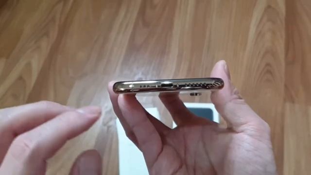 Unboxing iPhone Xs Indonesia. Harga selangit upgrade minim. смотреть онлайн