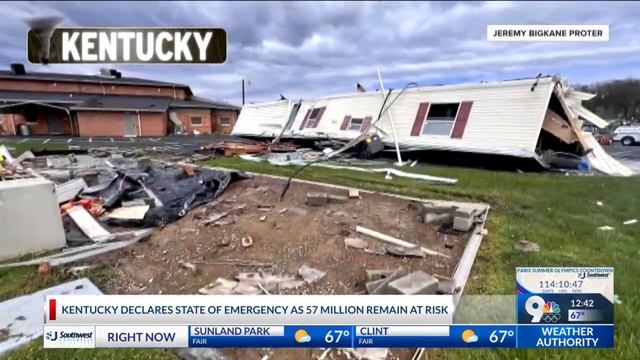 Kentucky, Oklahoma, declare state of emergency after tornadoes touch ground смотреть онлайн
