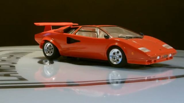 Fujimi 124 Lamborghini Countach LP500
