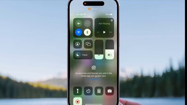 iPhone 14 Pro : How to manually adjust screen brightness from control center смотреть онлайн