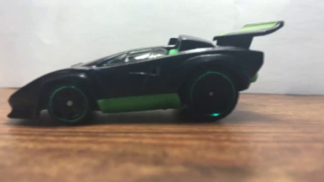 Lamborghini Countach (Hotwheels Car Review) смотреть онлайн