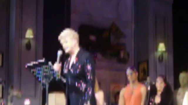 Broadway's BACK! Angela Lansbury смотреть онлайн