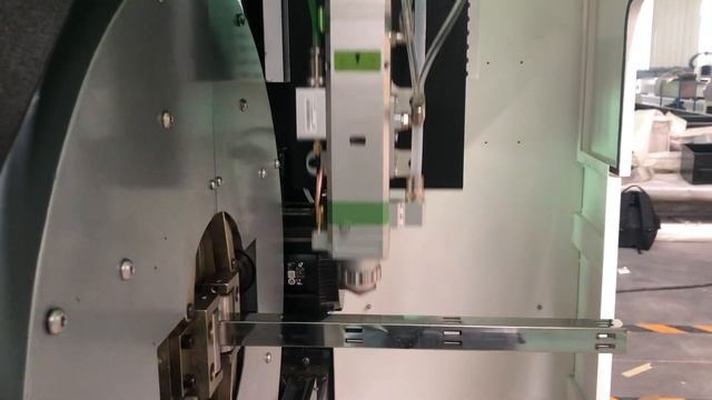 2024 Best Laser Tube Cutter Machine with Fiber Laser Generator смотреть онлайн