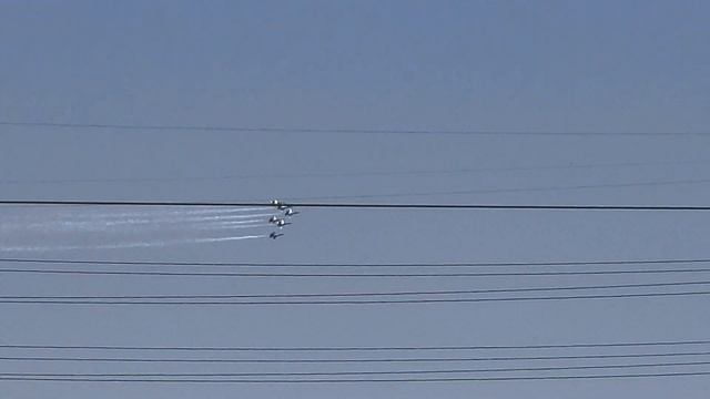 S20 Ultra Camera Test Blue Angel Fly Over Houston смотреть онлайн