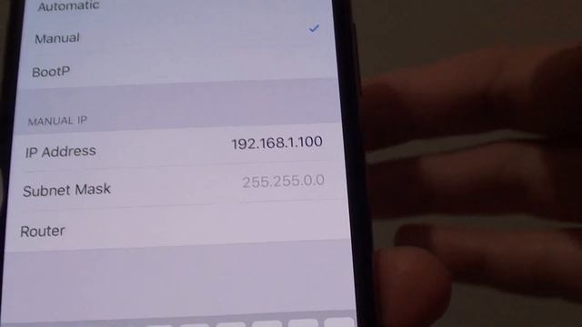 iPhone XS: How to Manually Configure IP Address смотреть онлайн