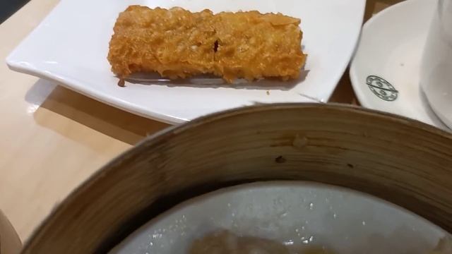 FOOD hunting in a mall & window shop for a while #ofw vlog147 смотреть онлайн
