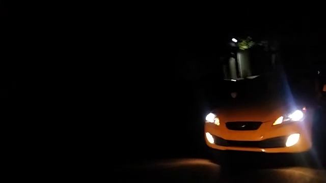 Hyundai genesis vs eco boost смотреть онлайн