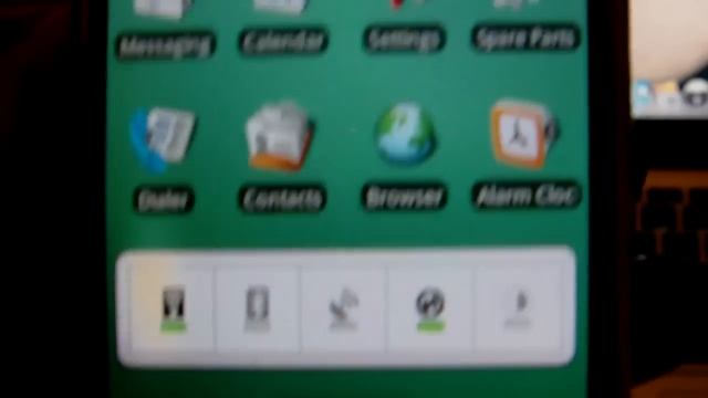 iPhoDroid Android running on iPhone смотреть онлайн