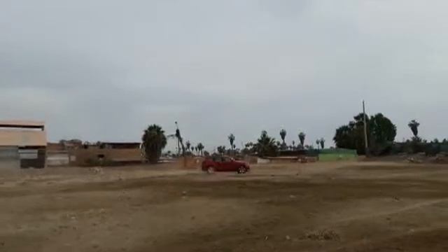 Jeep Cherokee SRT probando la suspensión en Carros Ok смотреть онлайн