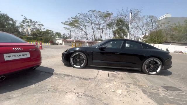 Lamborghini huracan EVO spyder In INDORE | INDIA'S FIRST ( 4K VIDEO ) смотреть онлайн
