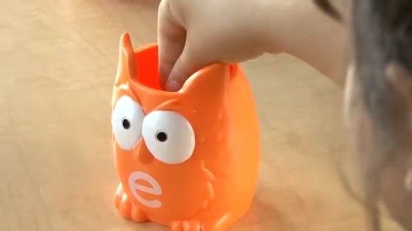 Learning Resources Vowel Owls™ Literacy Sorting Set