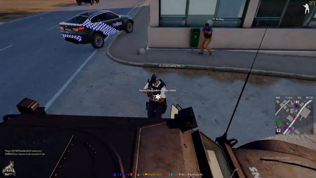 Being pulled out of a broken window on a locked hunter смотреть онлайн