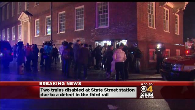 Passengers Kick Out Windows After Smoke Fills MBTA Station смотреть онлайн