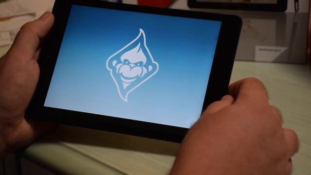 Tablet iKonia Jarvis 7.85i: Android, Intel, Low Cost, alluminio смотреть онлайн