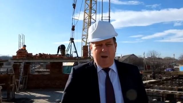 В Кочубеевском муниципальном округе продолжается строительство школы на 440 мест смотреть онлайн