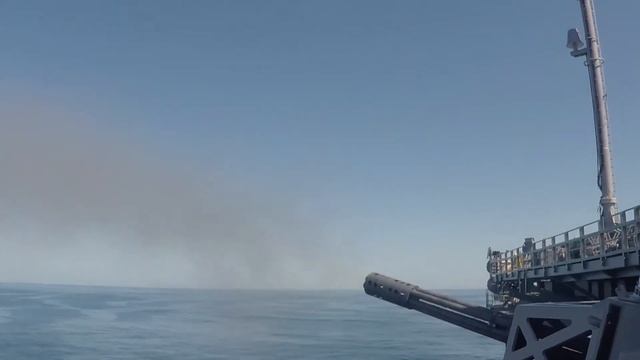Close in Weapon System Test Fire – Aircraft Carrier USS Abraham Lincoln смотреть онлайн