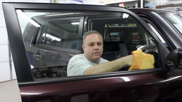 Window Tinting: Side Window Installation (Two Stage Method) смотреть онлайн