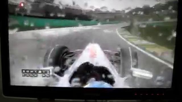 F1 2010 PC Codmasters (HD5850 Fraps ON) - Circuito de Interlagos... Replay смотреть онлайн