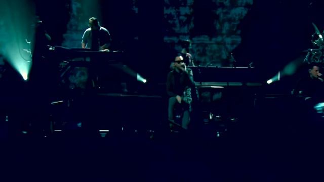 Linkin Park - Papercut (Live At Itunes Festival 2011)