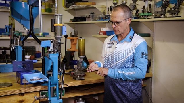 PRO - TIP | Dillon Handgun Die Features - Seating Die смотреть онлайн