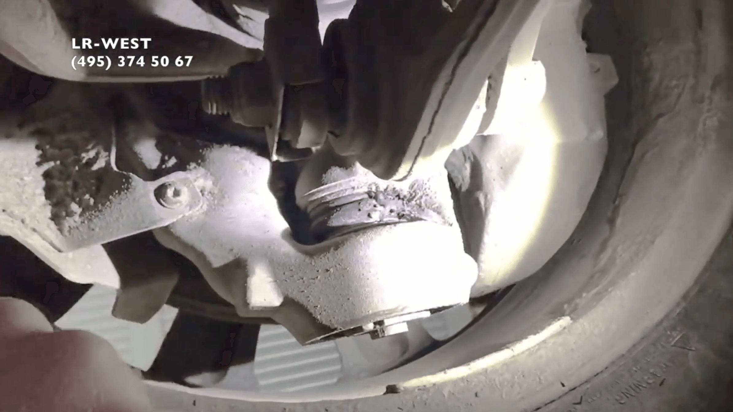 Рендж Ровер L405. Неисправность шаровой опоры переднего рычага. Что важно знать. смотреть онлайн