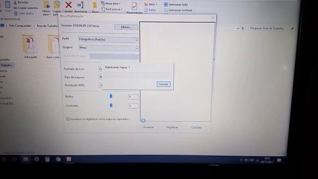Como escanear documentos pro computador - EPSON XP 214 смотреть онлайн