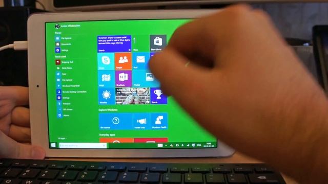 Windows 10 Technical Preview 9926 / Onda V975W tablet / Cortana смотреть онлайн
