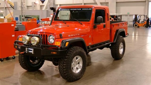 The Jeep Scrambler will get an optional soft top смотреть онлайн