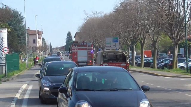 APS Actros + Defender 130 Vigili del Fuoco Volontari Palazzolo in emergenza смотреть онлайн