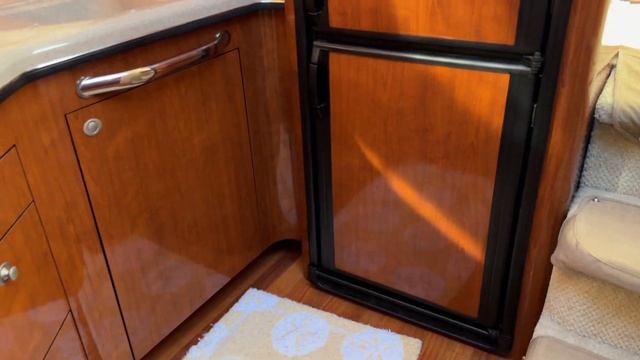 2004 Sea Ray 390 Motor Yacht | MarineMax Wrightsville Beach смотреть онлайн