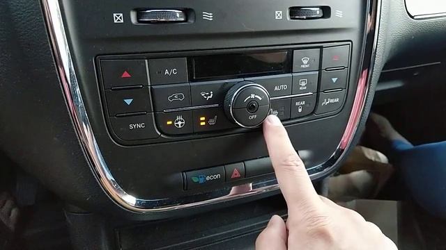 2016 Dodge Caravan Heated Seat not staying on.. Broken heater element? смотреть онлайн
