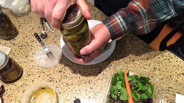 My Favorite Sandwich: Canned Sardines with Greens, Sun-Dried Tomatoes and Pickled Peppers смотреть онлайн