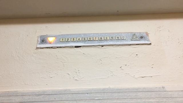 Электрические лифты (КМЗ-1994,500кг,400кг,1м/с) смотреть онлайн