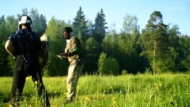 Использование одежды в ножевом бою