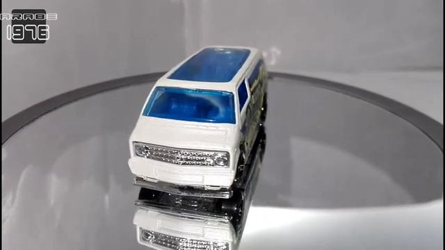Hot Wheels Custom 77 Dodge Van Graffiti Rides Del 2009 Thailand Bs 1/64 смотреть онлайн