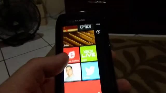 Visão básica do Nokia Lumia 710 com Windows Phone 7.5 (Português BR) смотреть онлайн