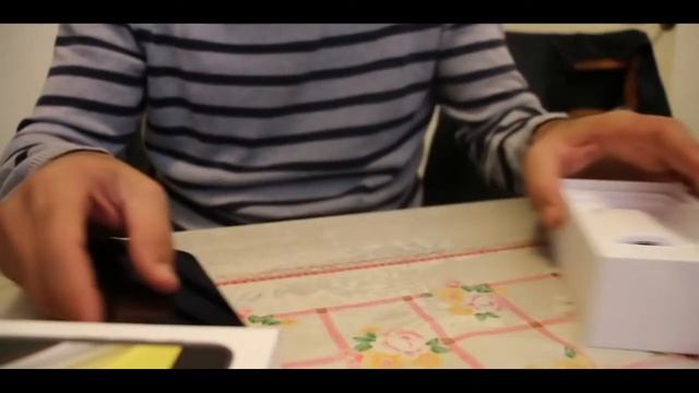 iPhone SE 2020 Simply Unboxing смотреть онлайн