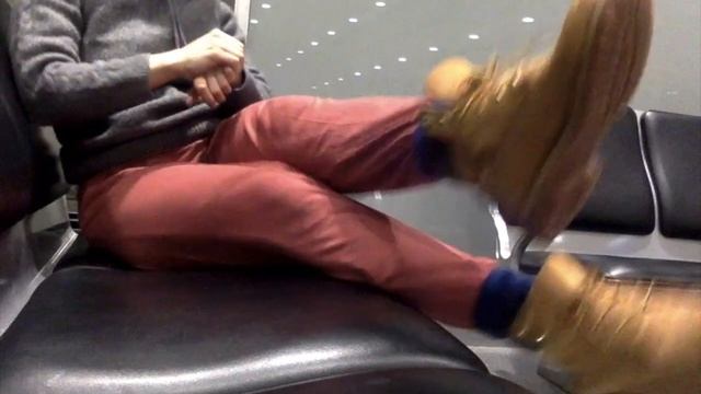Airport seating смотреть онлайн