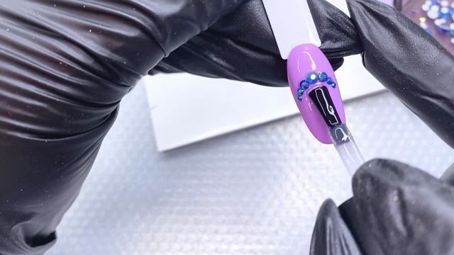 Выкладка страз.mp4 смотреть онлайн