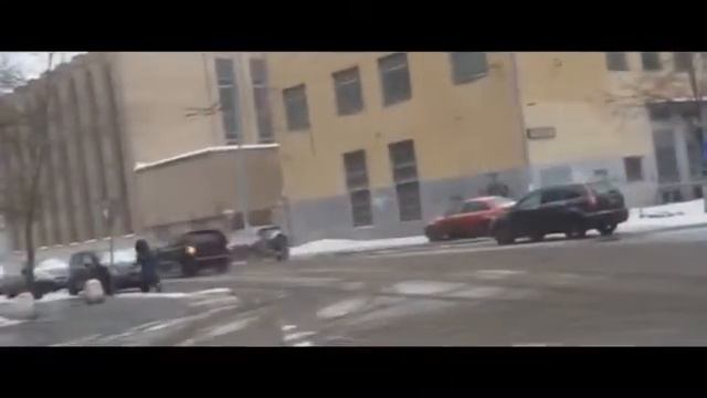 ДРИФТ НА ПЕРЕКРЕСТКЕ НА Jeep Grand Cherokee SRT 8!!! ШОК!!!