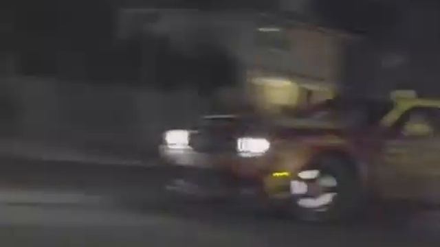 Dodge Hell cat burnout sound 🔊 on.. смотреть онлайн