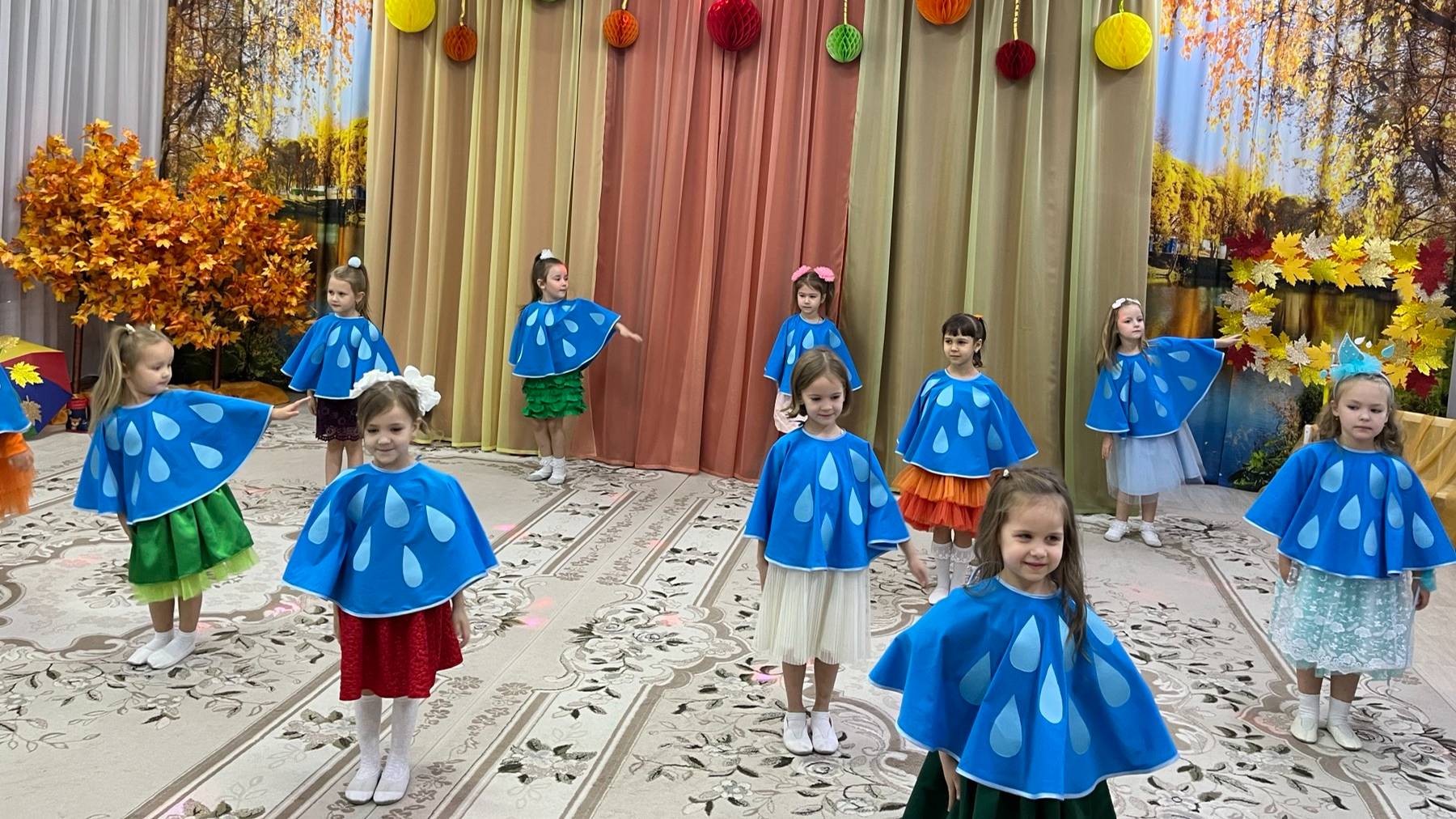 Праздник осени в старшей группе "Юнга". смотреть онлайн