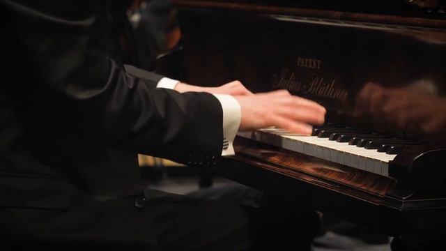 Johannes Brahms - Konzert Nr.1 für Klavier und Orchester (live with Bart Van Reyn) смотреть онлайн