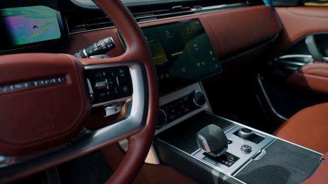 Land Rover Range Rover Vogue Autobiography 2023 / смотреть онлайн